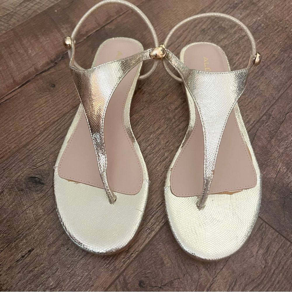 ALDO Erarenia Gold Sandal adjustable Sling style - Picture 7 of 13